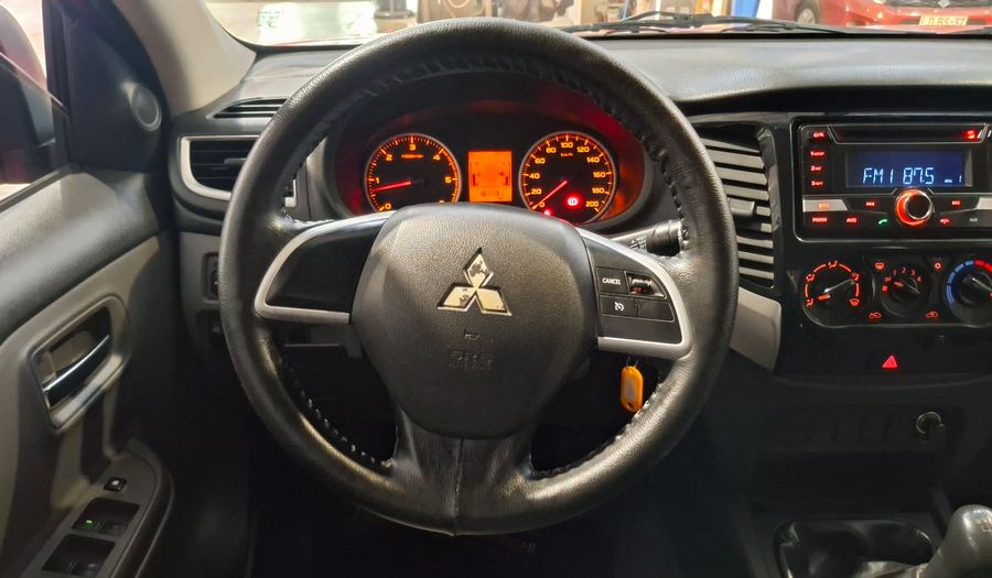 Mitsubishi L200 2.4 TD KATANA DC CR WF Pickup 2018