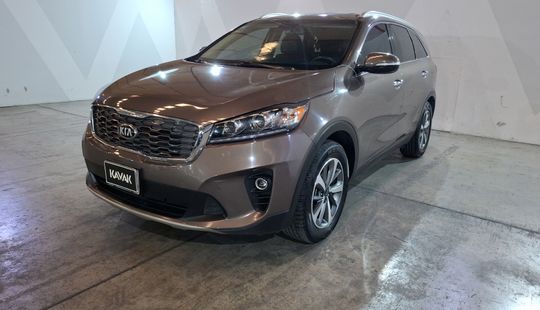Kia • Sorento