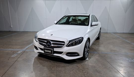 Mercedes Benz • Clase C