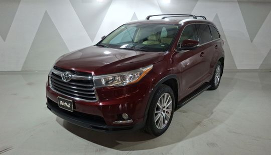 Toyota • Highlander