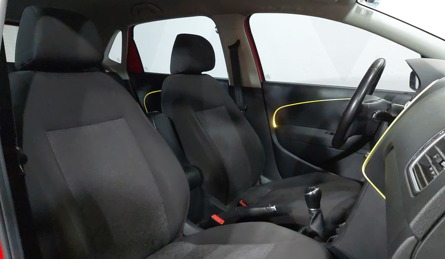 Volkswagen Polo 1.6 COMFORTLINE PLUS Hatchback 2020