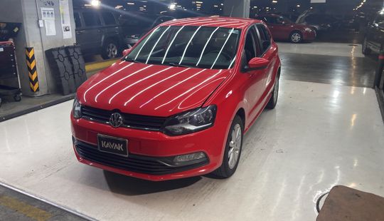 Volkswagen • Polo