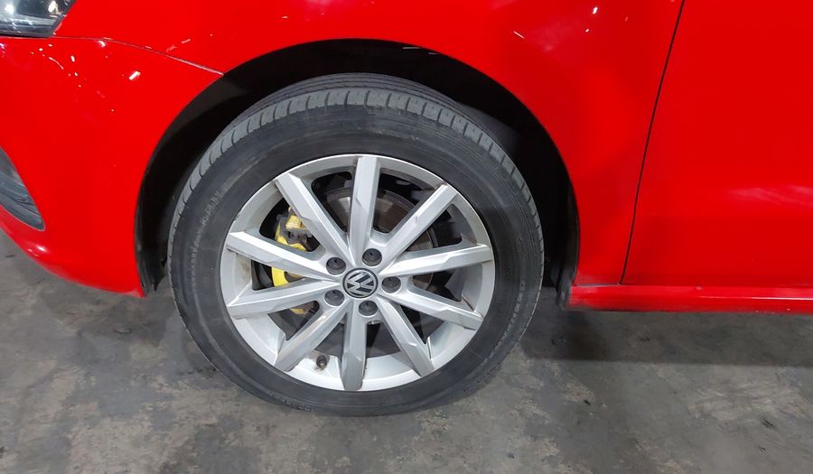 Volkswagen Polo 1.6 COMFORTLINE PLUS Hatchback 2020