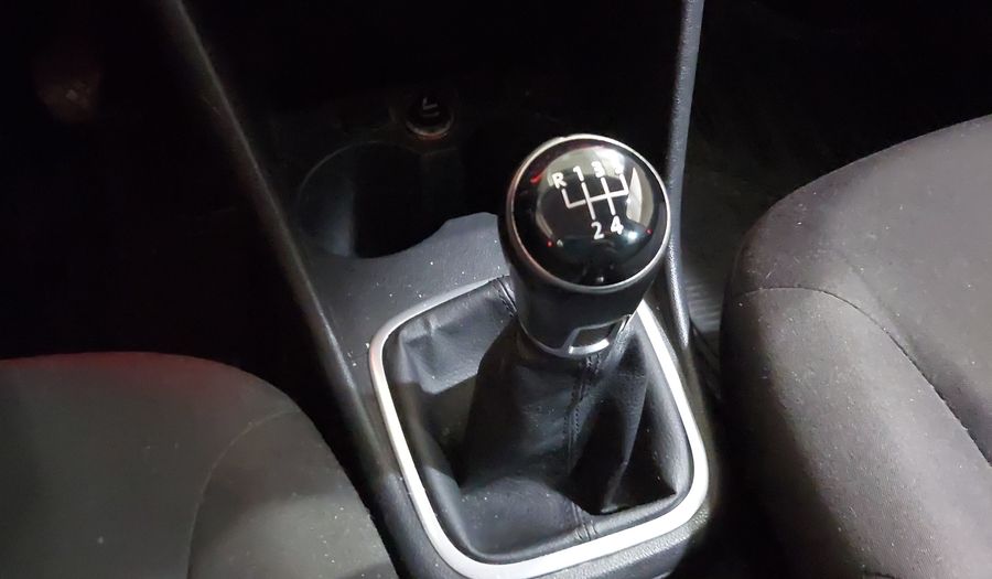 Volkswagen Polo 1.6 COMFORTLINE PLUS Hatchback 2020