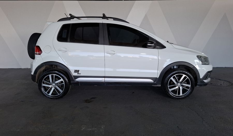 Volkswagen Crossfox 1.6 CROSSFOX MT Hatchback 2017
