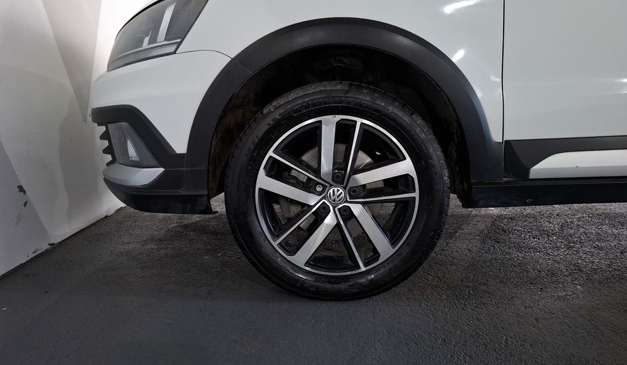Volkswagen Crossfox 1.6 CROSSFOX MT Hatchback 2017