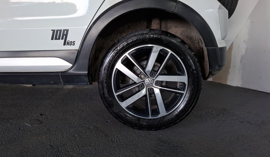 Volkswagen Crossfox 1.6 CROSSFOX MT Hatchback 2017