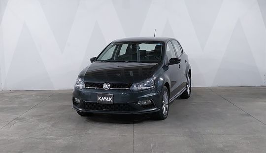 Volkswagen • Polo