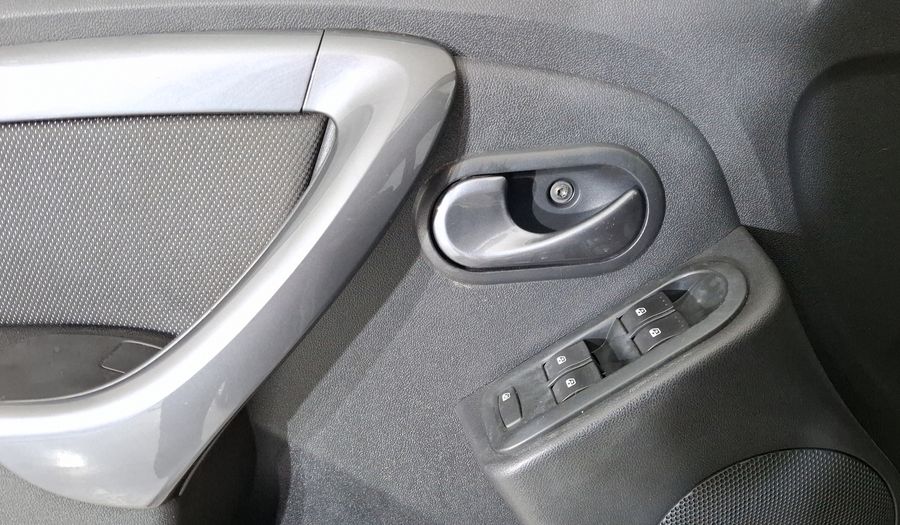 Renault Duster 2.0 DYNAMIQUE MEDIA NAV AT Suv 2014