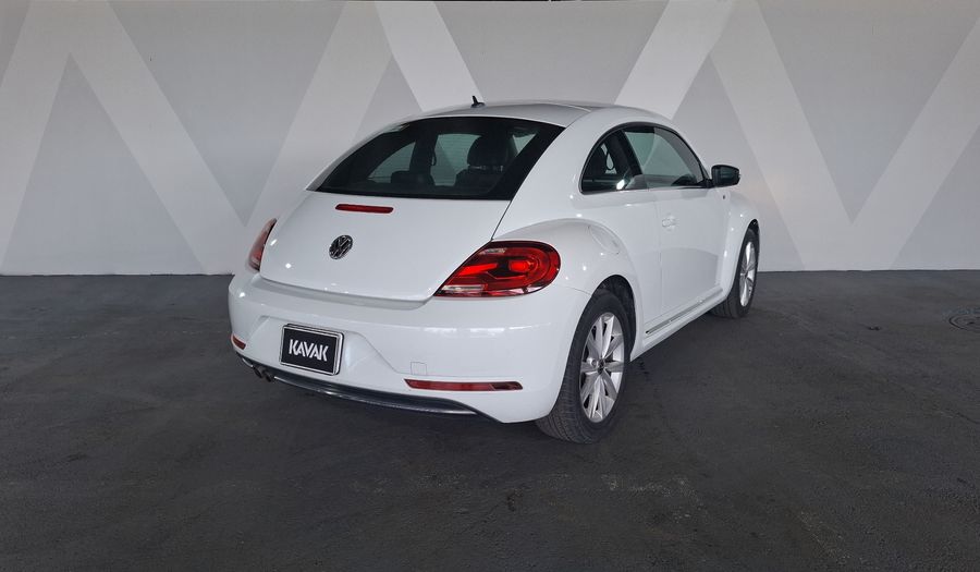 Volkswagen Beetle 2.5 SPORT MT Hatchback 2017
