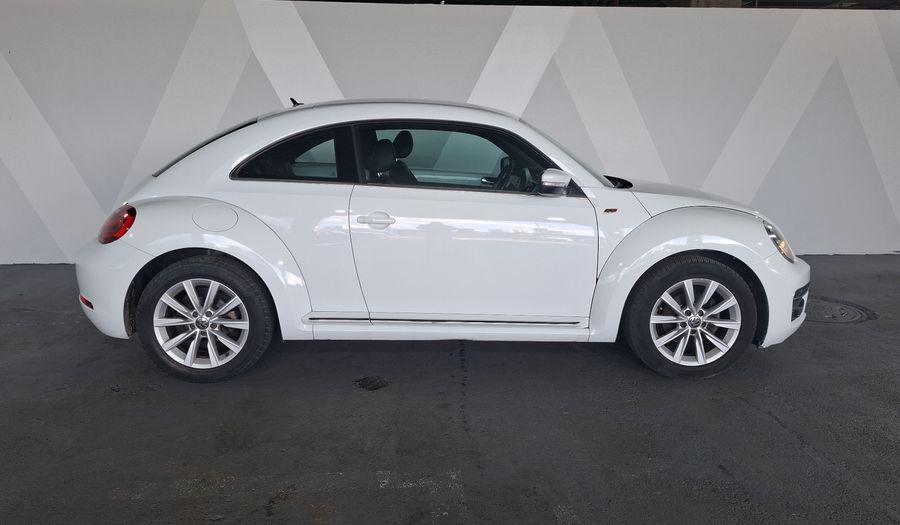 Volkswagen Beetle 2.5 SPORT MT Hatchback 2017