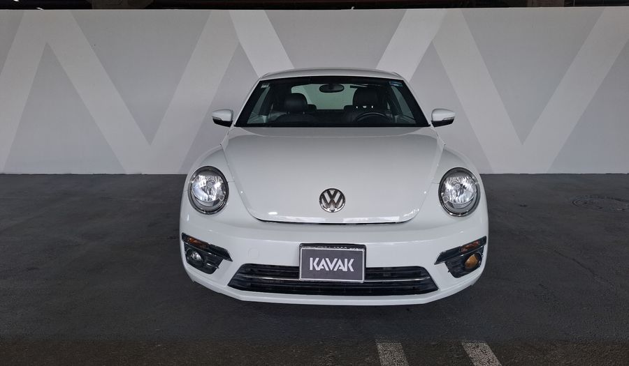 Volkswagen Beetle 2.5 SPORT MT Hatchback 2017