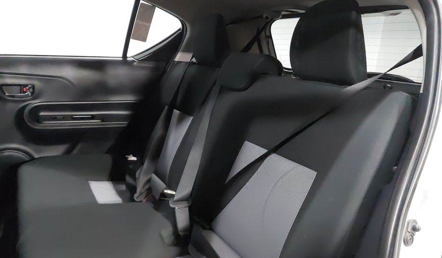 Toyota Prius C 1.5 HYBRID AUTO Hatchback 2018