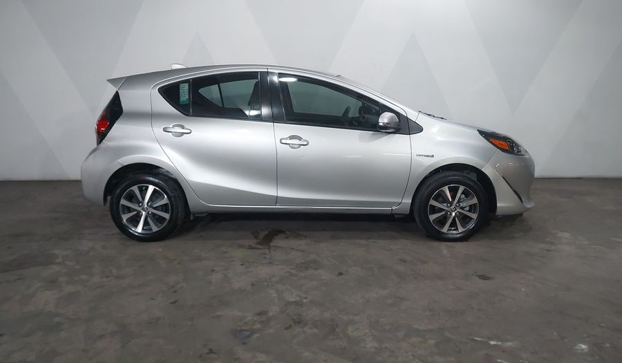 Toyota Prius C 1.5 HYBRID AUTO Hatchback 2018