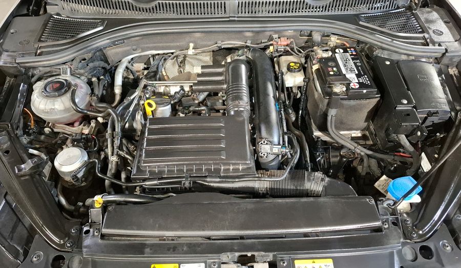 Volkswagen Jetta 1.4 R-LINE AUTO Sedan 2021