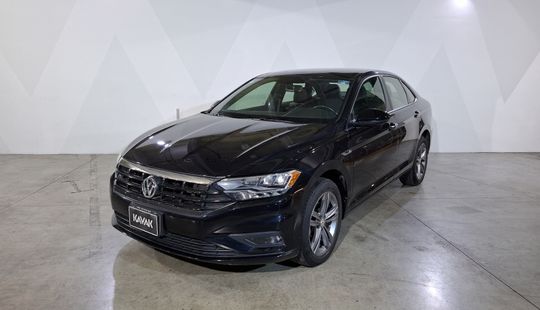 Volkswagen • Jetta