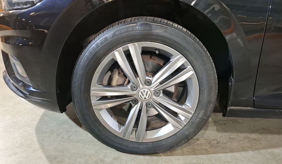 Volkswagen Jetta 1.4 R-LINE AUTO Sedan 2021
