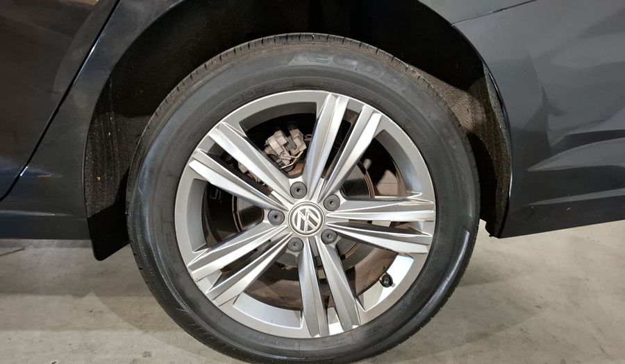 Volkswagen Jetta 1.4 R-LINE AUTO Sedan 2021