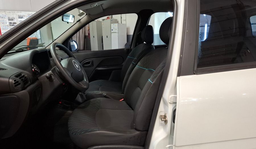 Renault Clio 1.1 DYNAMIQUE Hatchback 2016