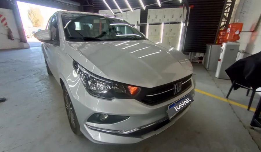 Fiat Cronos 1.8 PRECISION Sedan 2022