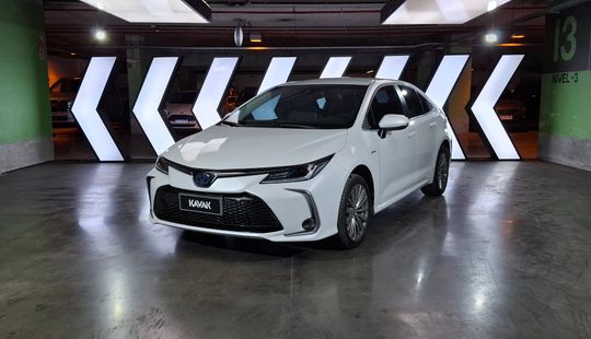 Toyota • Corolla