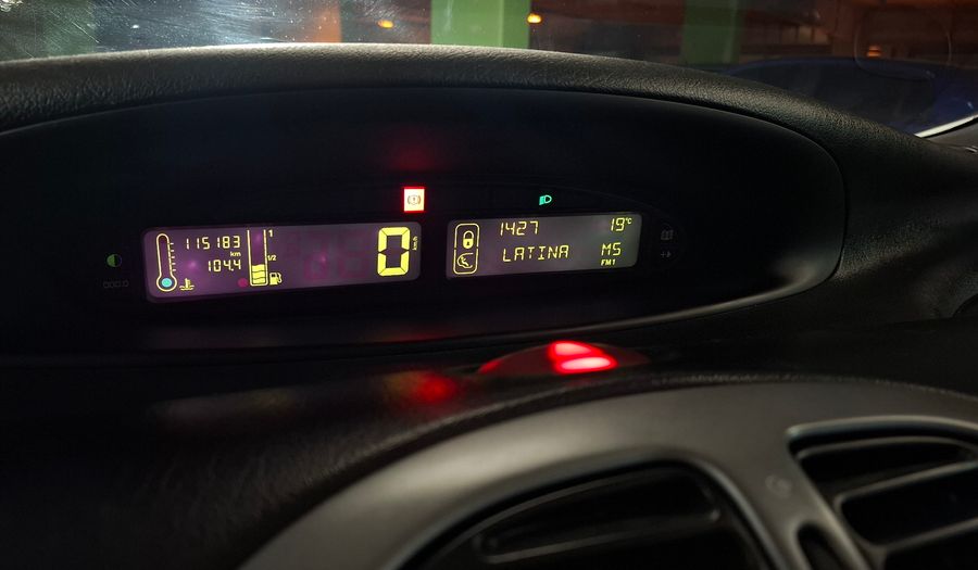 Citroen Xsara Picasso 1.6 EXCLUSIVE MT Minivan 2013