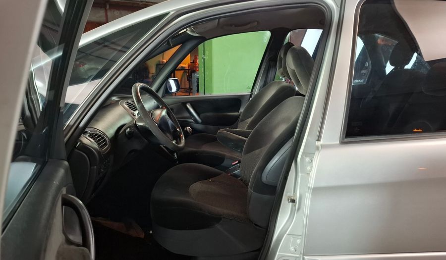 Citroen Xsara Picasso 1.6 EXCLUSIVE MT Minivan 2013