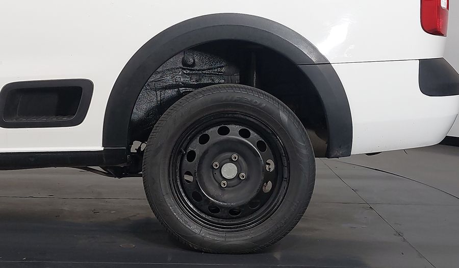 Volkswagen Saveiro MI STARTLINE CS Pickup 2015