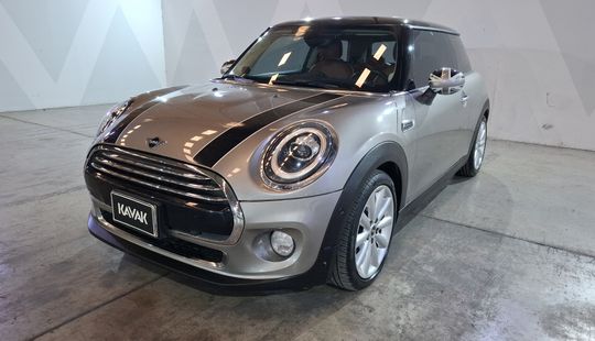 Mini • Cooper