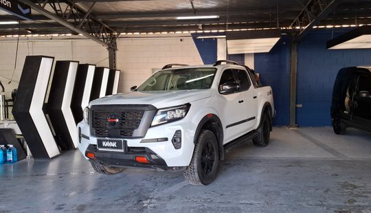 Nissan • Frontier