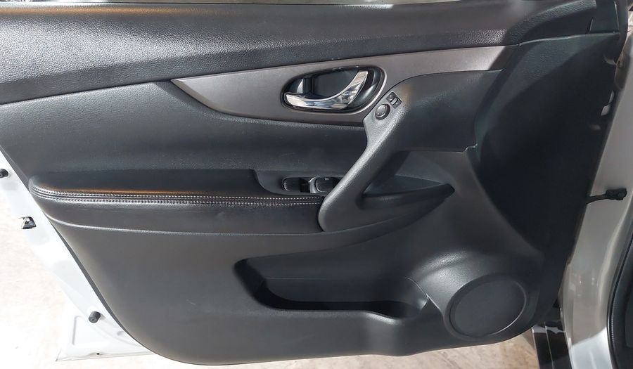 Nissan X-trail 2.5 ADVANCE 2 ROW CVT Suv 2015
