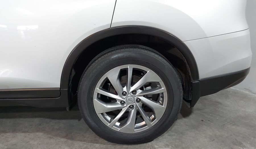 Nissan X-trail 2.5 ADVANCE 2 ROW CVT Suv 2015