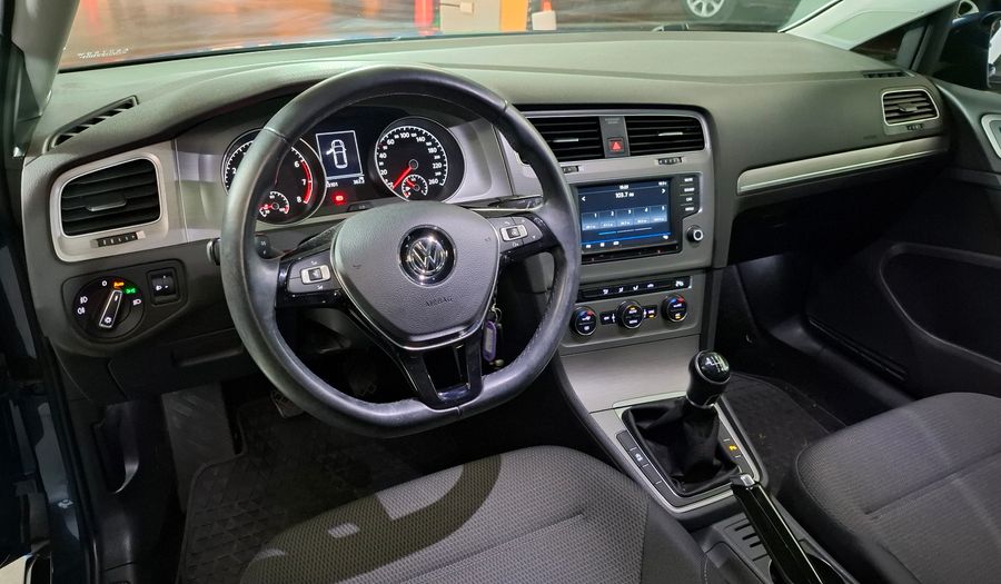 Volkswagen Golf 1.4 TSI COMFORTLINE Hatchback 2017