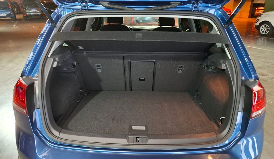 Volkswagen Golf 1.4 TSI COMFORTLINE Hatchback 2017