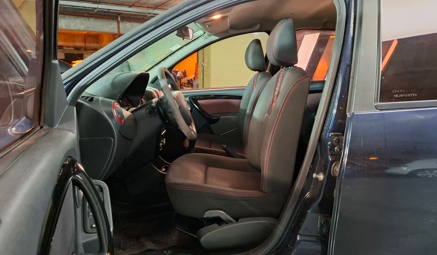 Renault Sandero Stepway 1.6 STEPWAY PRIVILEGE NAV Hatchback 2013
