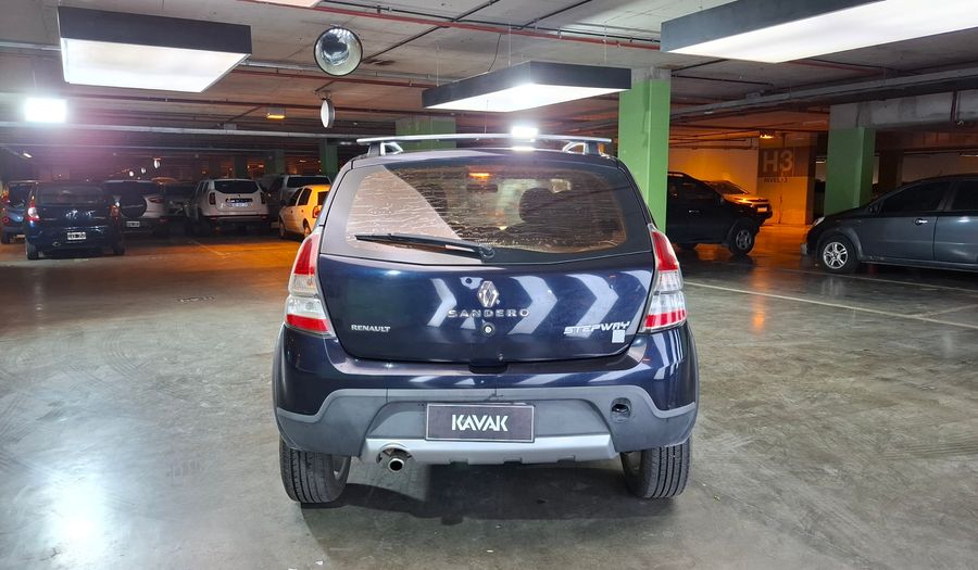 Renault Sandero Stepway 1.6 STEPWAY PRIVILEGE NAV Hatchback 2013