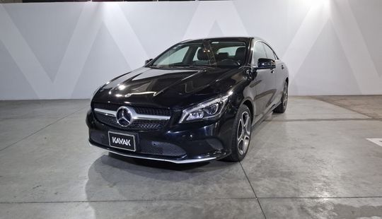 2018 • 48,206 km • Automático