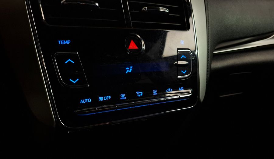 Toyota Yaris 1.5 XLS CVT Hatchback 2021