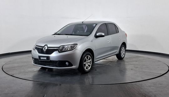 Renault • Logan