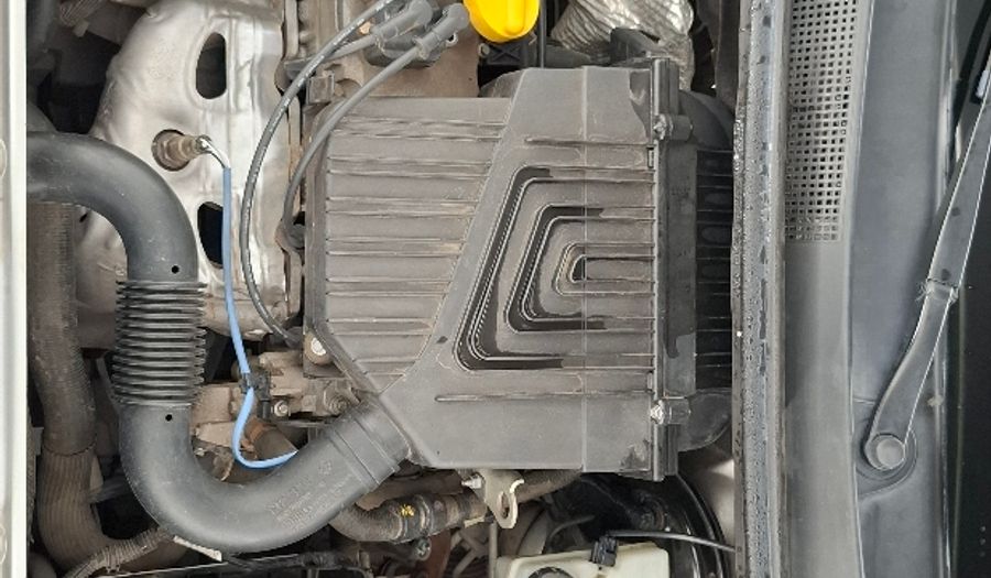 Renault Logan 1.6 EXPRESSION Sedan 2015