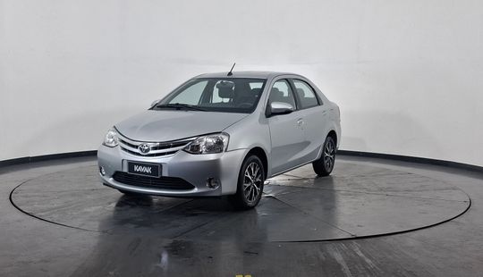 Toyota • Etios