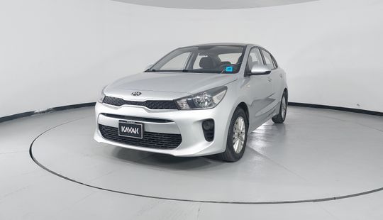2020 • 51,200 km • Automático