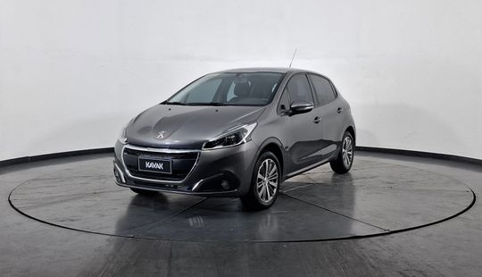 Peugeot • 208