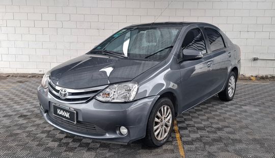 Toyota • Etios