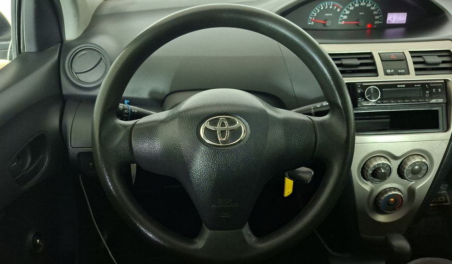 Toyota Yaris 1.5 XLI AUTO Sedan 2010