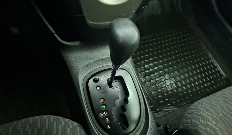 Toyota Yaris 1.5 XLI AUTO Sedan 2010