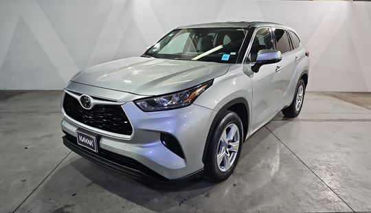 Toyota • Highlander