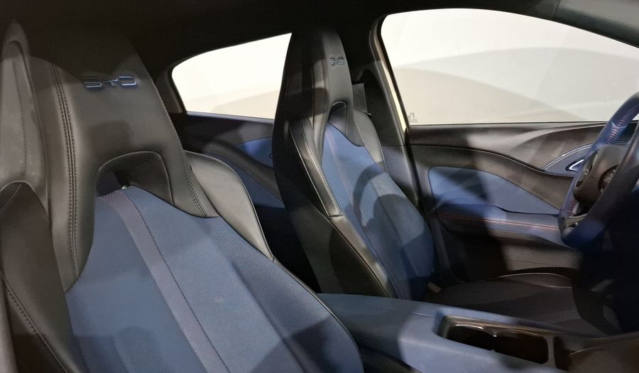 Byd Dolphin Mini BEV 38KWH PLUS AUTO Hatchback 2024