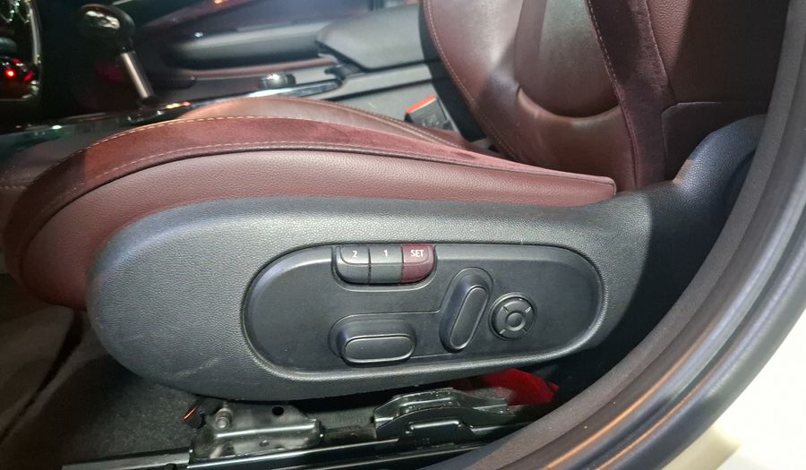 Mini Clubman 2.0 COOPER S CLUBMAN HOT CHILI AUTO Wagon 2019