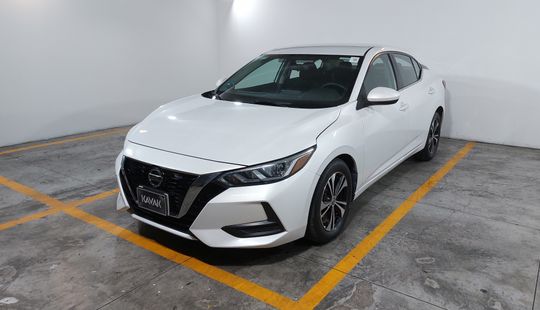 Nissan • Sentra